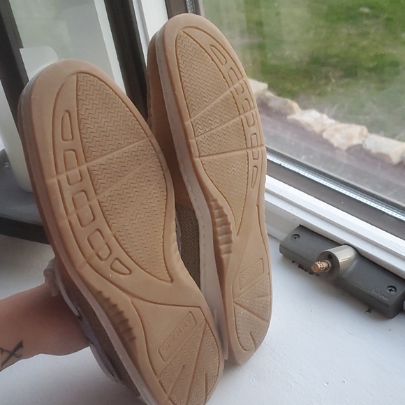 Sperry Boat Shoes - Picture 2 of 3